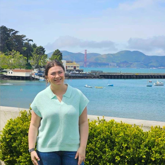 Meet your Posher, Madeline - Picture 1 of 2